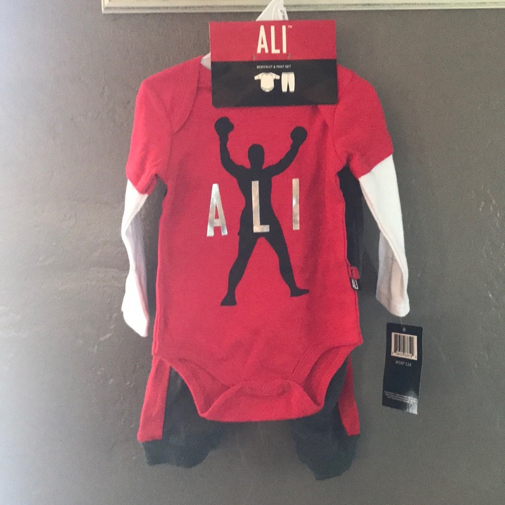 Ali baby 2-piece outfit